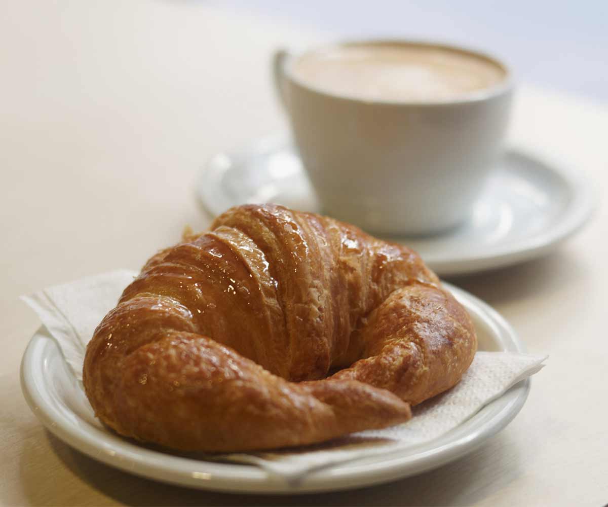 How I Eliminated My Spare Tire on the Croissant Diet